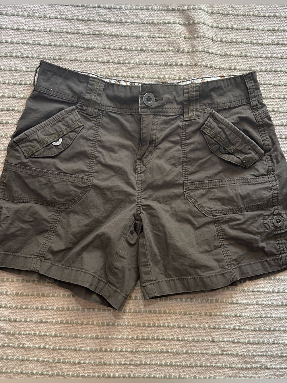 3/15$ Army Green Cargo Shorts